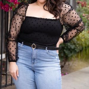 Europa Pilka Dot Puff Sleeve Crop Top NWOT